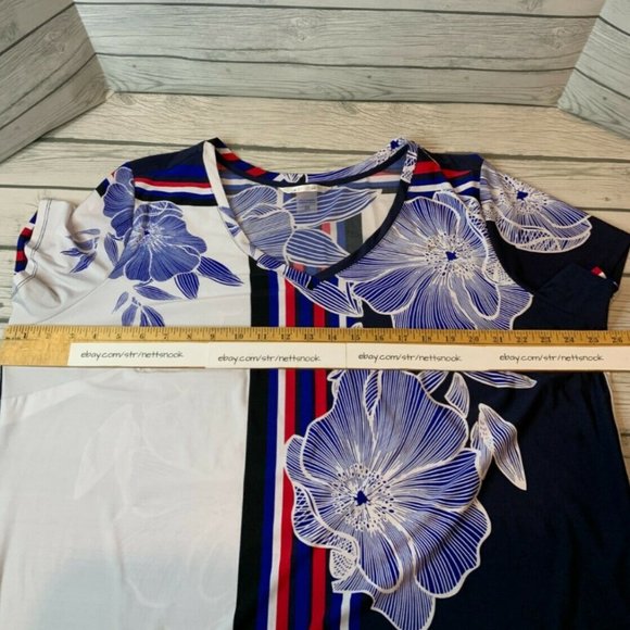 Nygard Women's Floral Shirt 2XL Blue & White Soft Stretch V Neck Pullover Boho - Picture 6 of 12